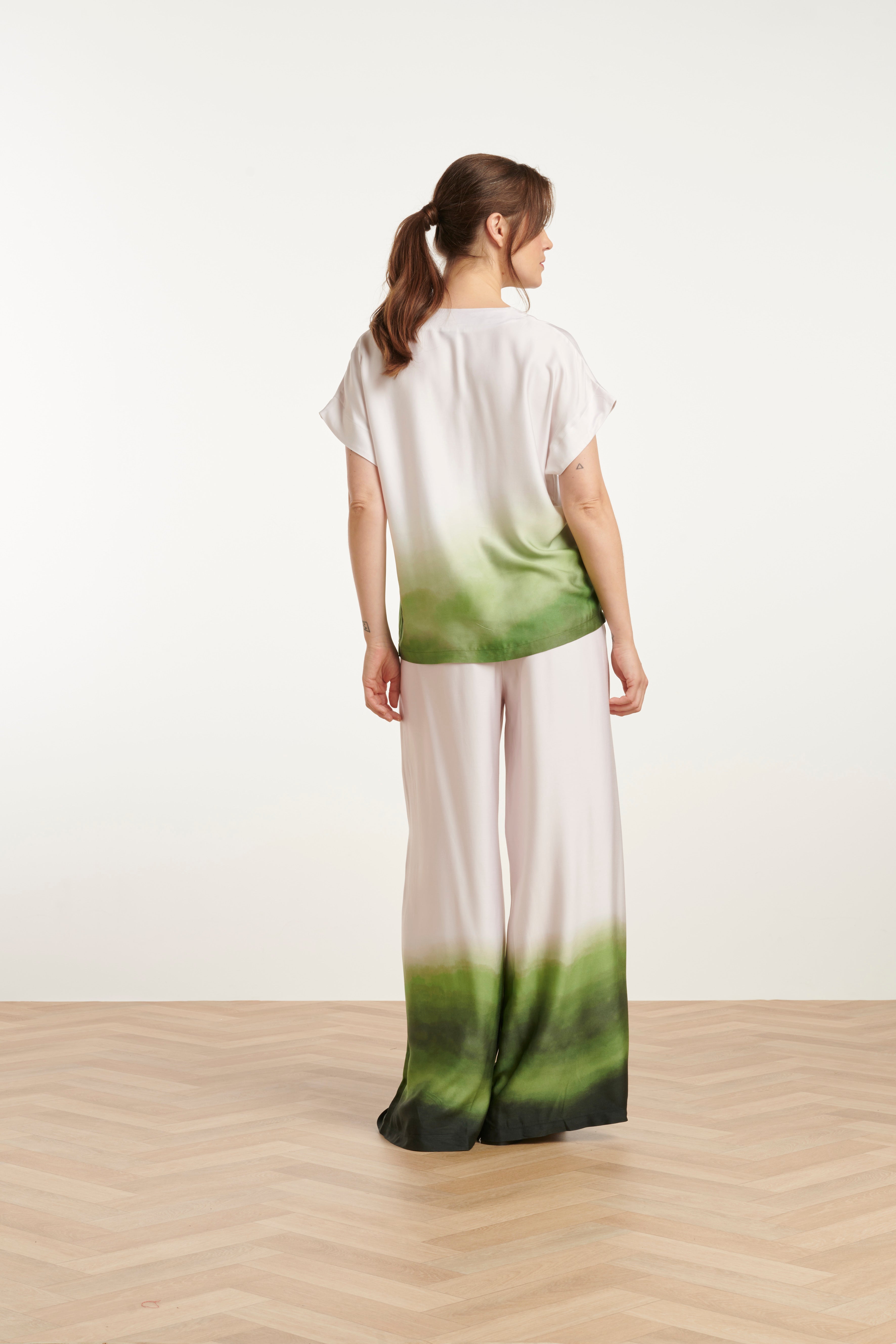 Smashed Lemon | Ombre Satin Top in Off White & Green