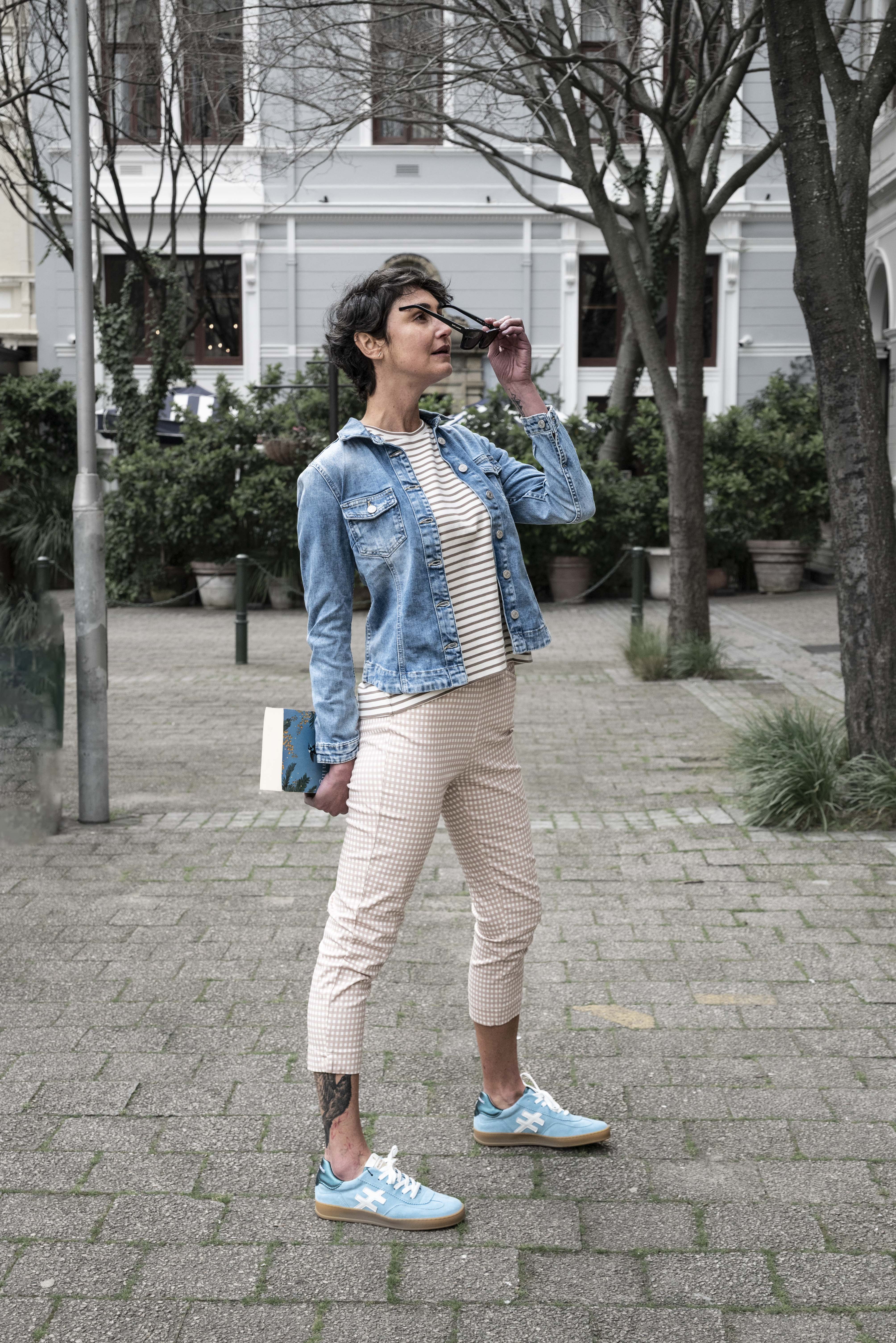 Yarra Trail | Banda Tee in Ecru/Mocha