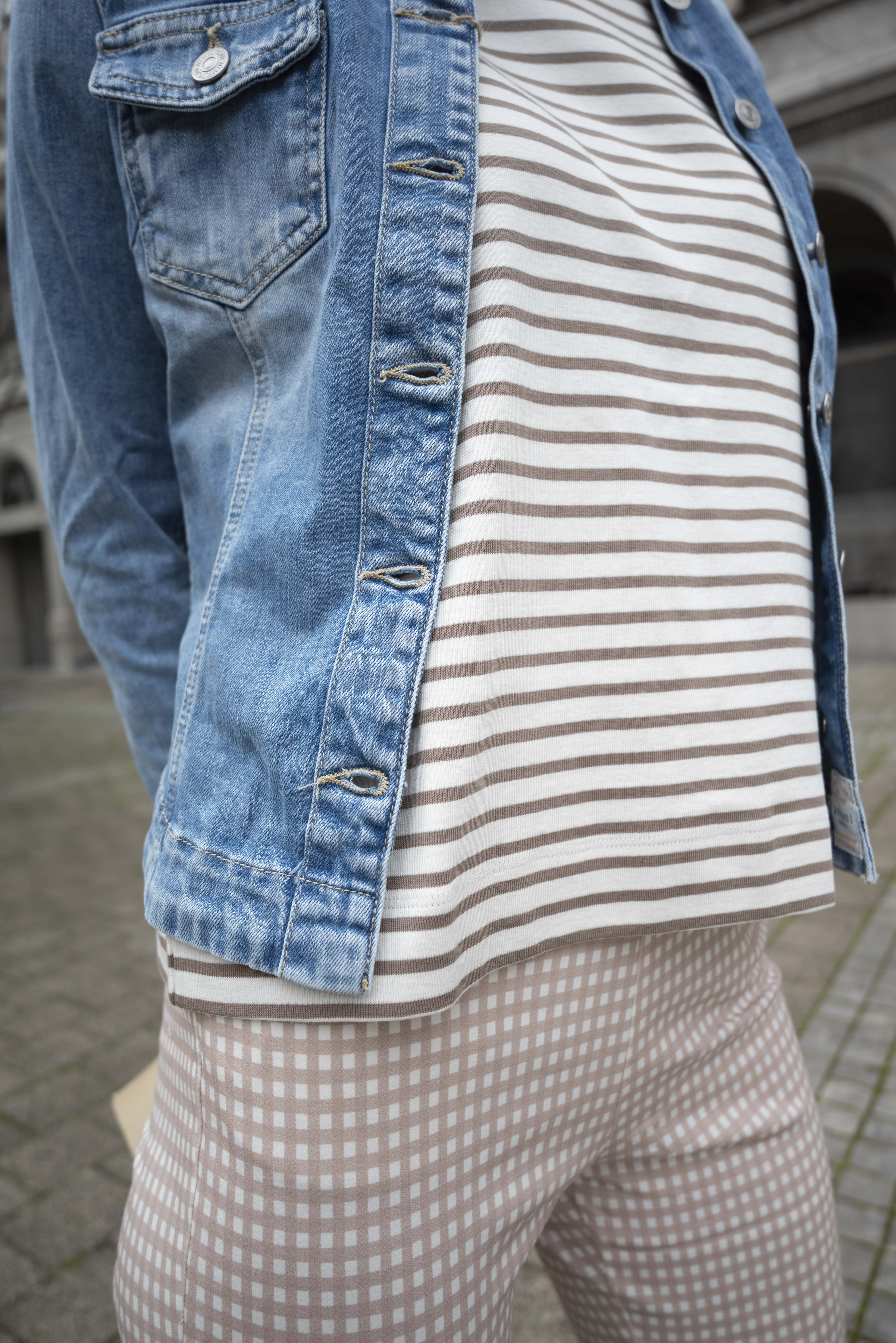 Yarra Trail | Banda Tee in Ecru/Mocha