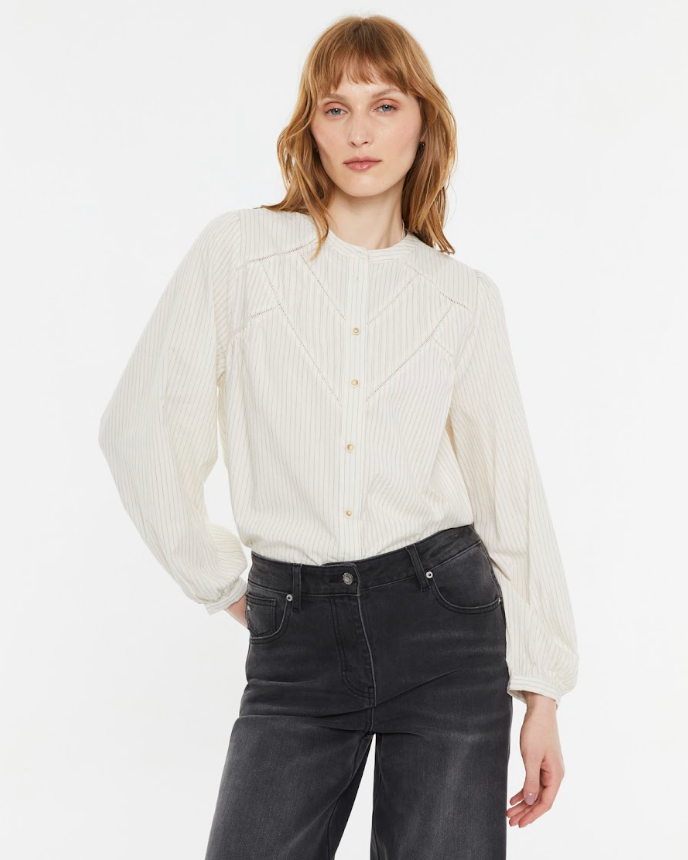 Full outfit featuring Andam ecru shirt and wide-leg denim