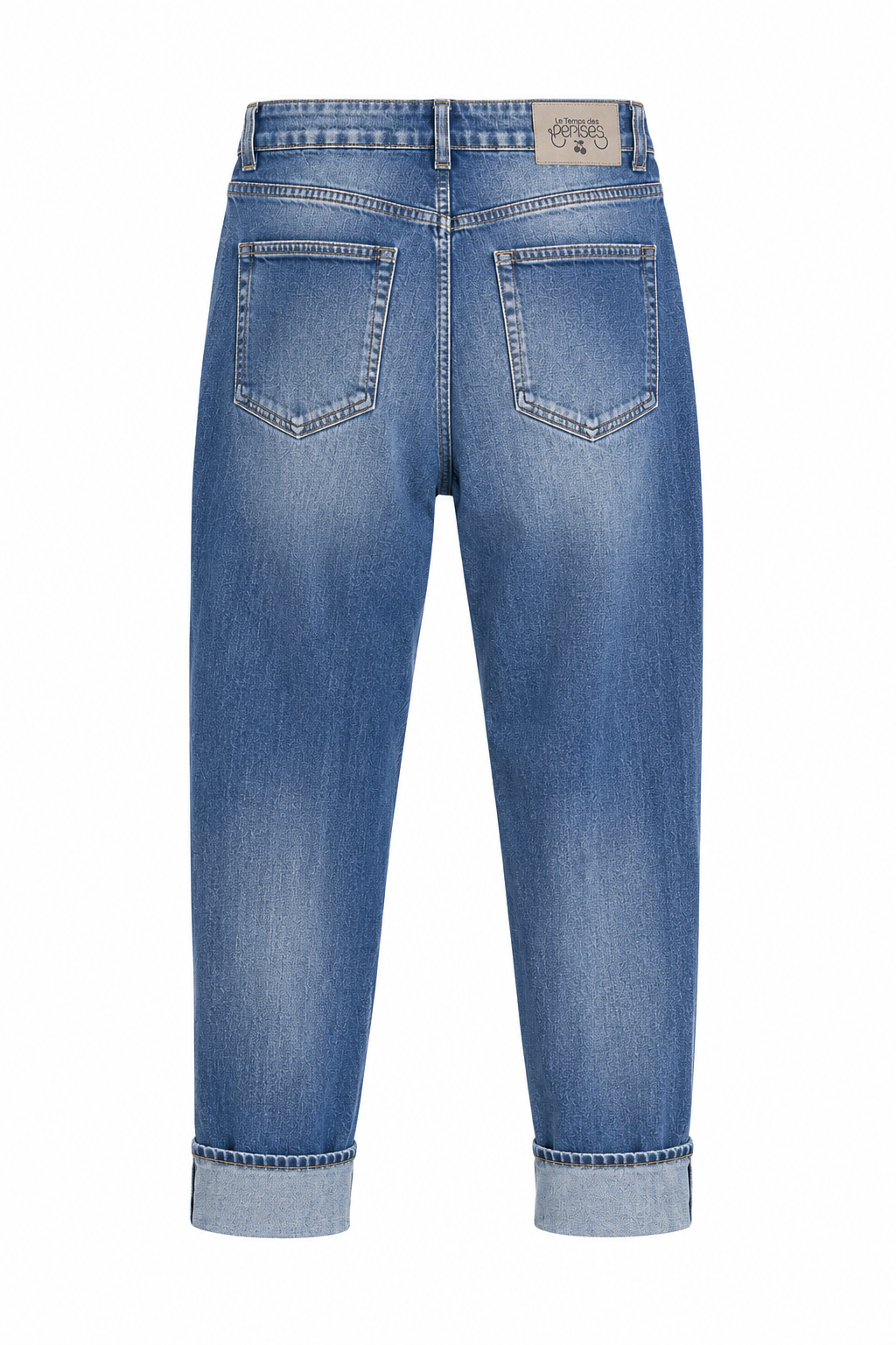 Le Temps des Cerises blue girlfriend jeans with rolled cuffs