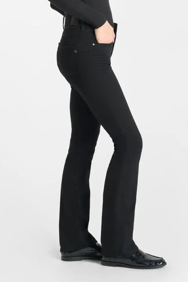 Le Temps des Cerises Ultra Pulp Bootcut jeans in Black N°0 with a sculpting fit, bootcut leg and premium stretch denim.