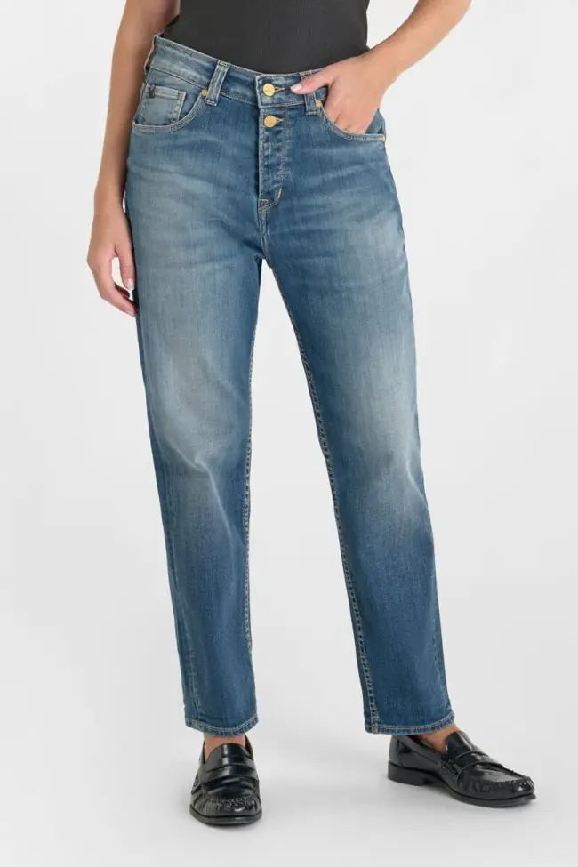 Close-up of the waistband and front pocket detailing on the Le Temps des Cerises 400/60 Girlfriend Clelia High Waist Jeans in Blue No.3.