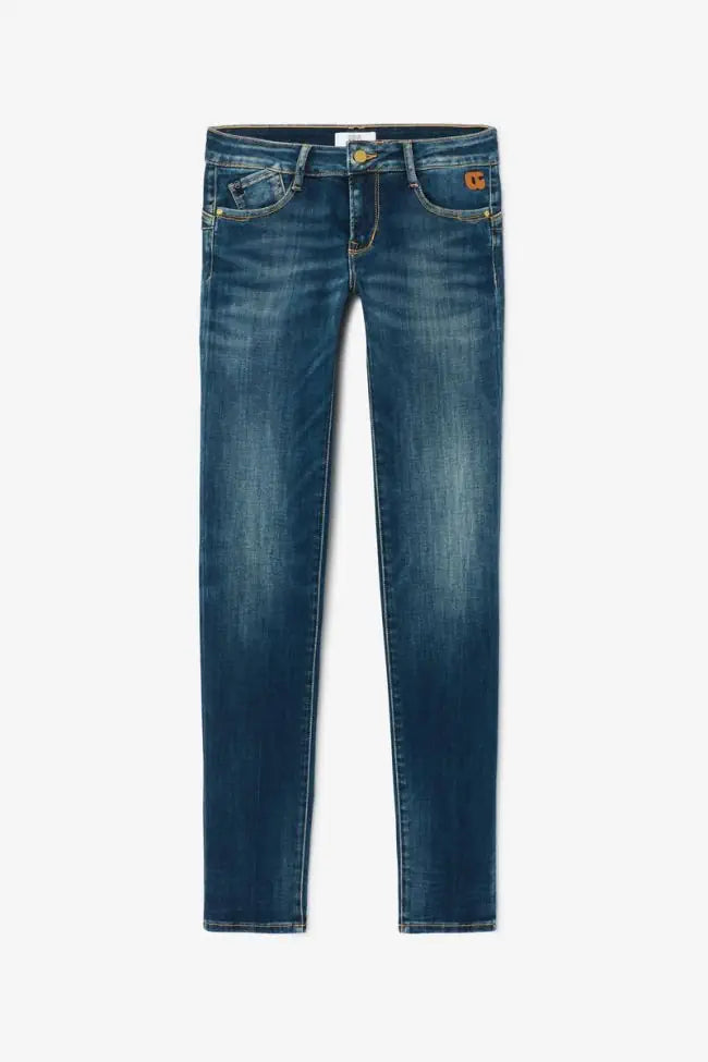 Front view of Le Temps des Cerises Denim Jeans in Mallo featuring a flattering slim fit and authentic blue denim wash.