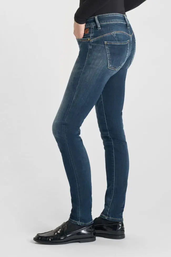 Side back view of Le Temps des Cerises Denim Jeans in Mallo showing the slim leg silhouette and premium stretch denim.