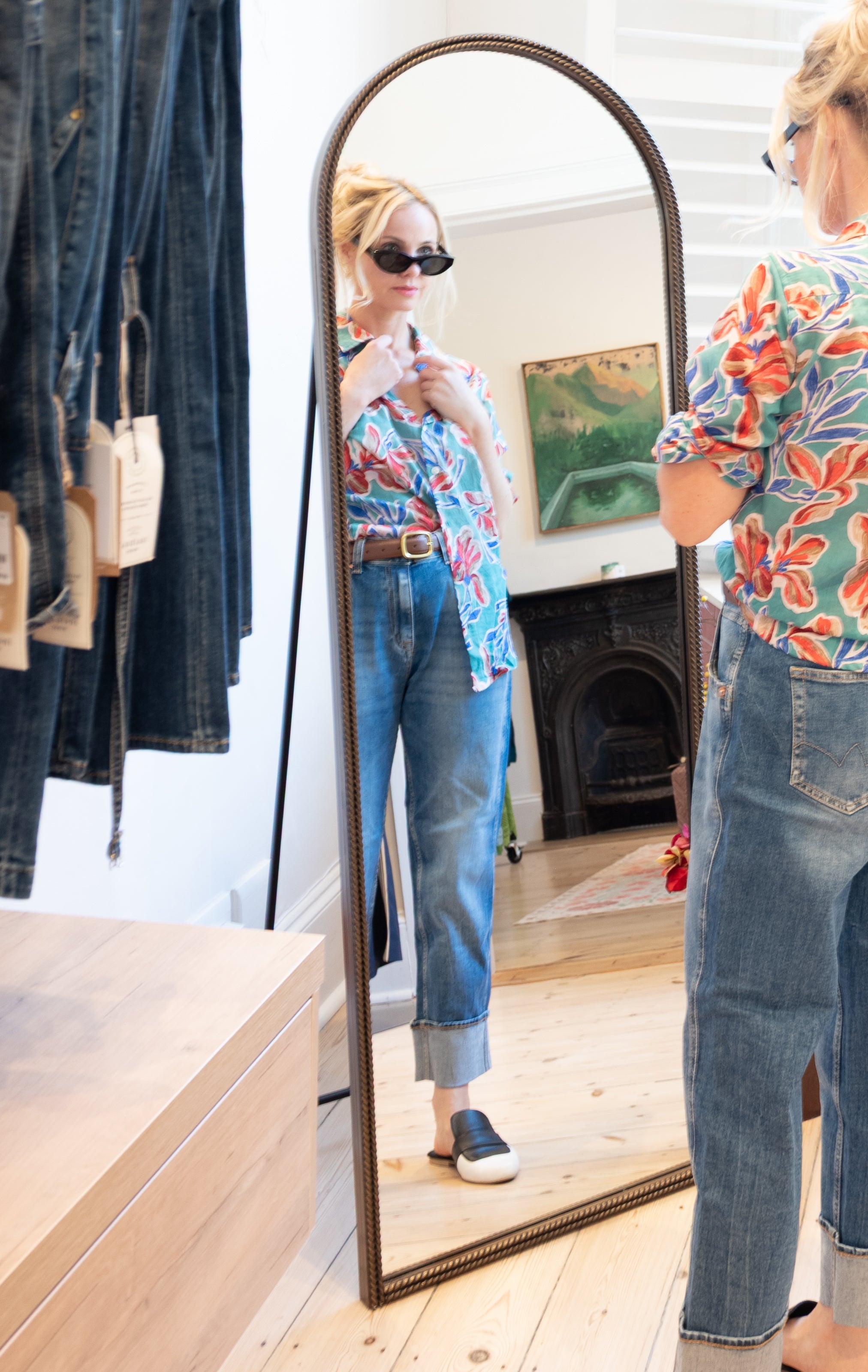 Side view of Palme Vert Clair floral shirt relaxed fit