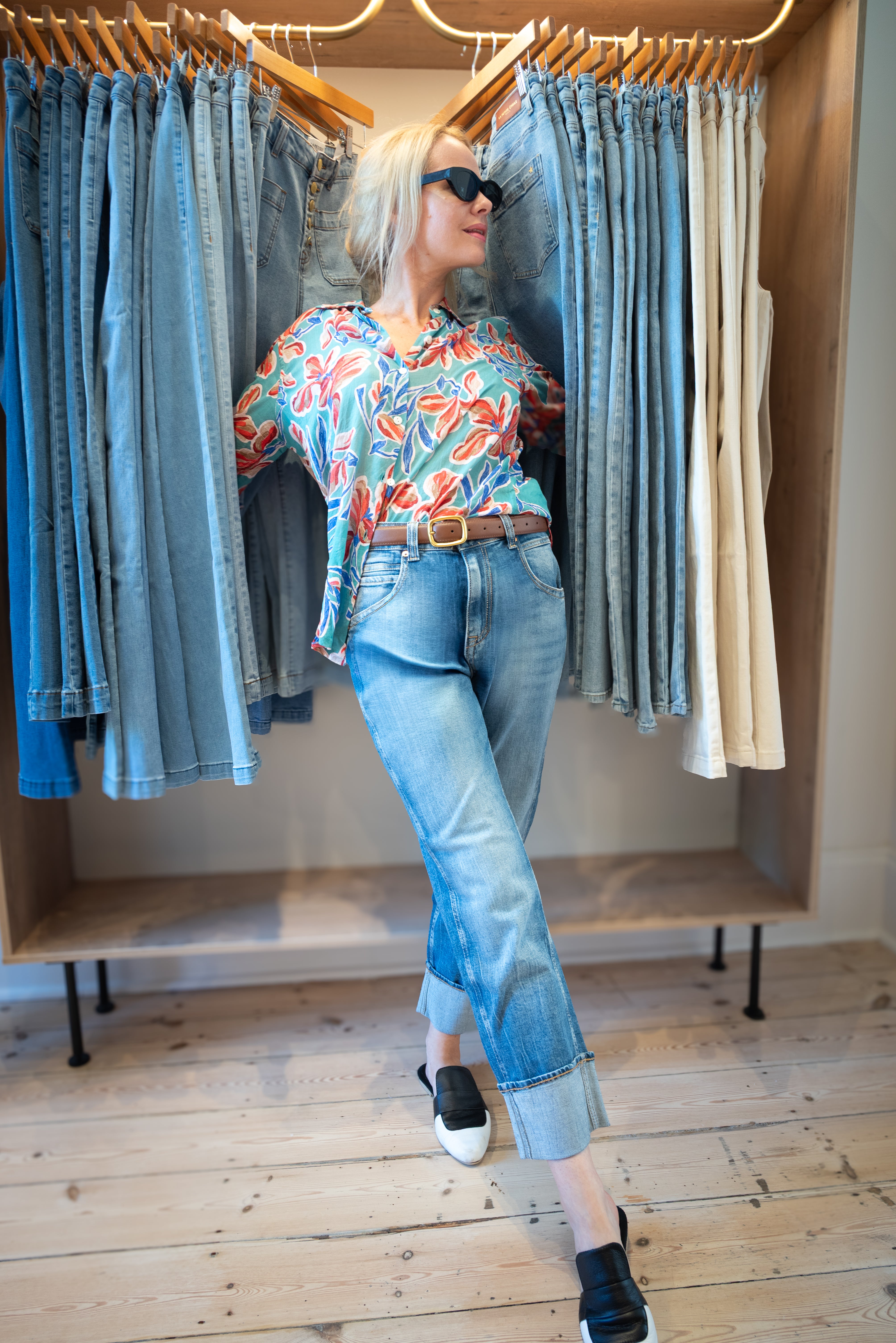 Palme Vert Clair shirt red blue floral relaxed fit styled with jeans