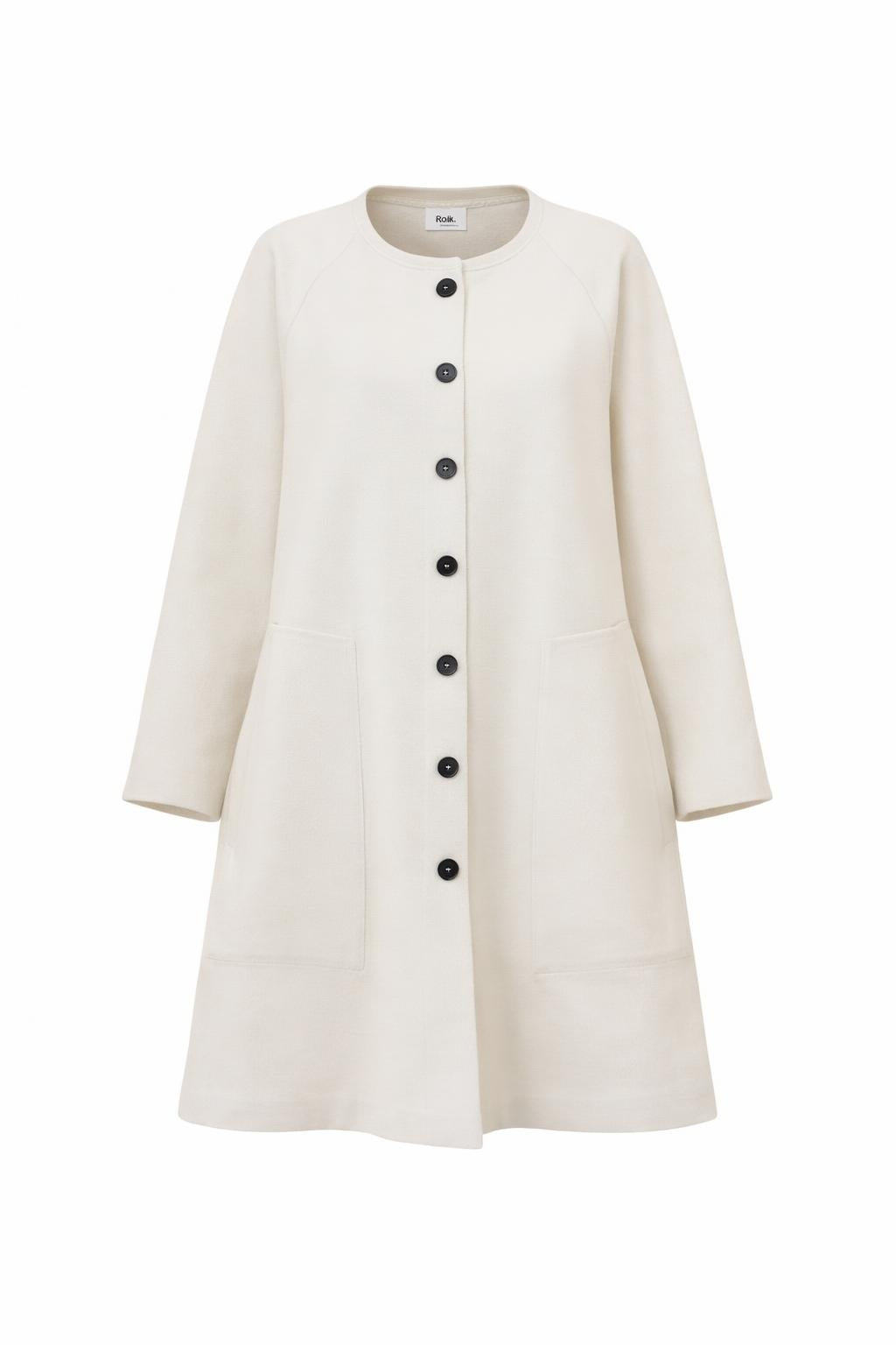 Rok cream jacket dress with round neckline, button-front closure, long sleeves and oversized patch pockets